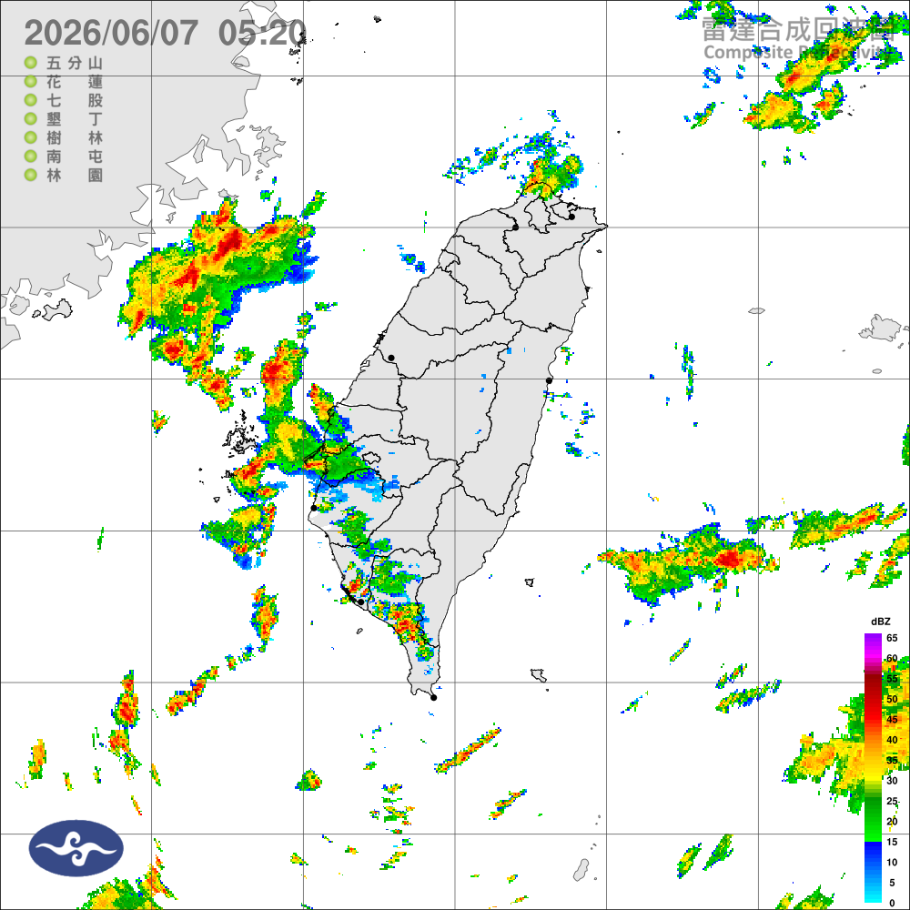 低壓帶影響，西半部不定時陣雨或雷雨，東半部午後短暫雷陣雨，留意短延時強降雨