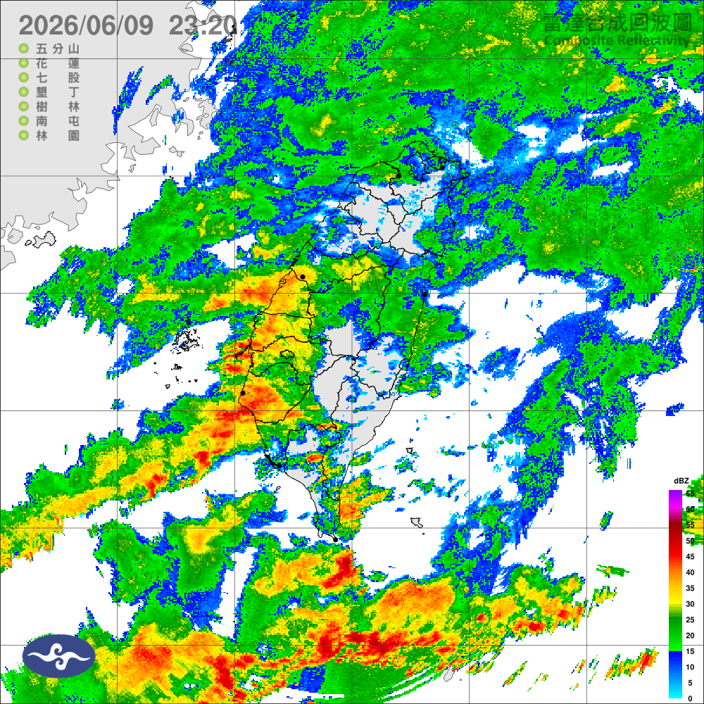 滯留鋒面稍往南移動，上半天水氣較多，仍應注意劇烈降雨，下半天雨勢稍趨緩